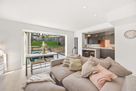 3 bedroom end of terrace house for sale, Hengrove Lane, Bristol