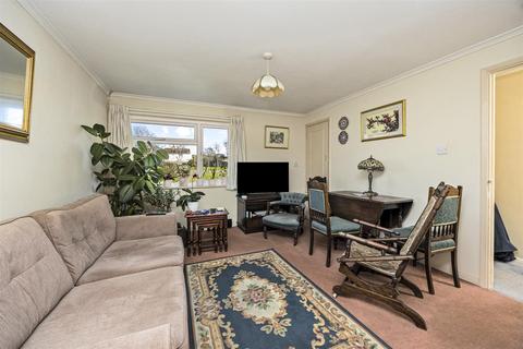 1 bedroom flat for sale, Downsway, Shoreham-By-Sea