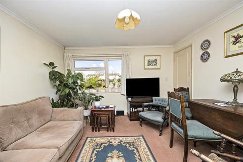 1 bedroom flat for sale, Downsway, Shoreham-By-Sea