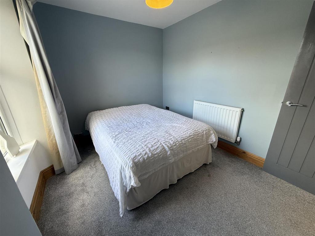 Bedroom 2: