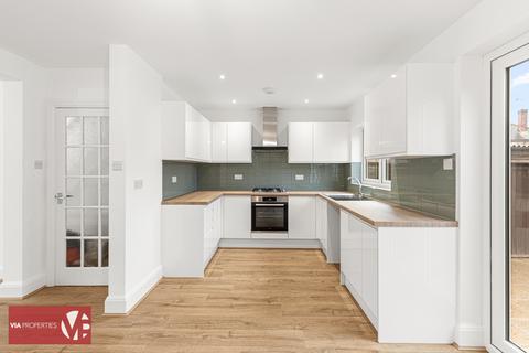 undefined, Middlefield Road, Hoddesdon EN11