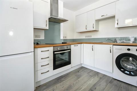 1 bedroom flat for sale, Lismore Road, Eastbourne