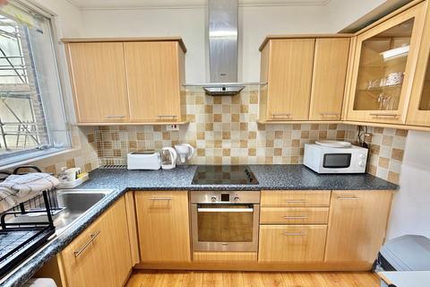 2 bedroom flat to rent, London, NW1 5RH