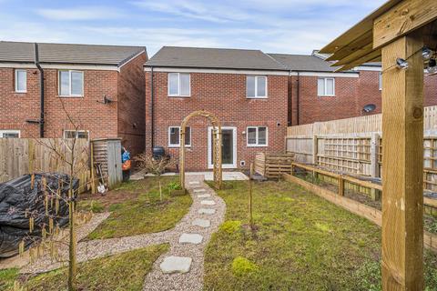 3 bedroom detached house for sale, Clos Pendre, Bridgend CF35