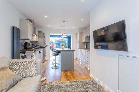 3 bedroom terraced house for sale, Burwood Road, Hersham Village KT12