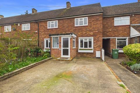 3 bedroom terraced house to rent, Kingsbury Drive, Old Windsor, Berkshire, SL4