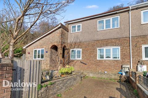 undefined, Yr Hendre, Caerphilly