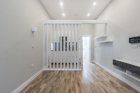 undefined, Flat 4 Riverside Apartment