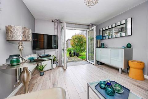 undefined, Gilroy Road, HEMEL HEMPSTEAD