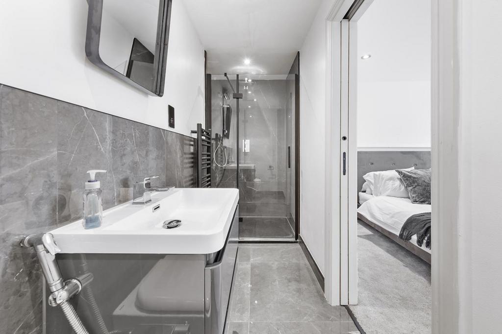 Bathroom 2