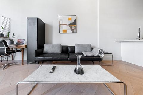 2 bedroom flat to rent, Crabtree Hall, Crabtree Lane, Fulham, London, SW6