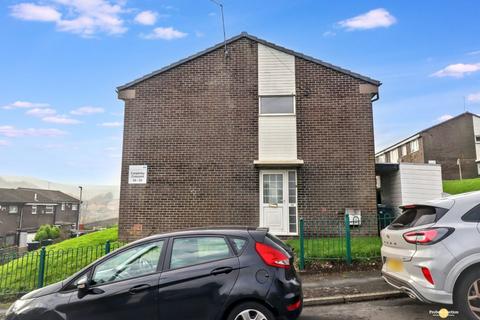 undefined, Carperley Crescent, Bradford BD13