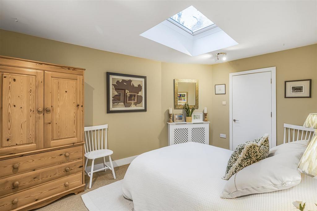 3 Lower Richmond road-22.JPG