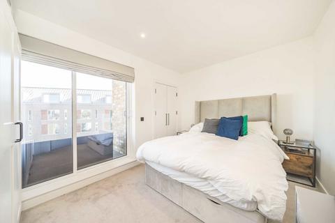 1 bedroom flat for sale, Ravensbury Terrace, London SW18