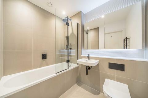 1 bedroom flat for sale, Ravensbury Terrace, London SW18