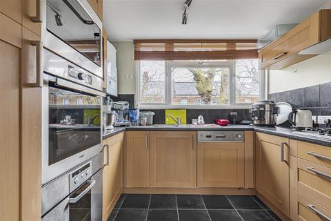 2 bedroom flat to rent, St Marys Grove, Putney SW13