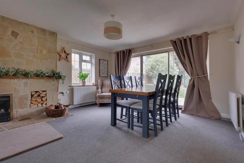 4 bedroom detached house for sale, Victoria Avenue, Hayling Island