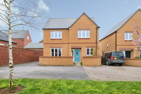 4 bedroom detached house for sale, George Parish Road, Banbury