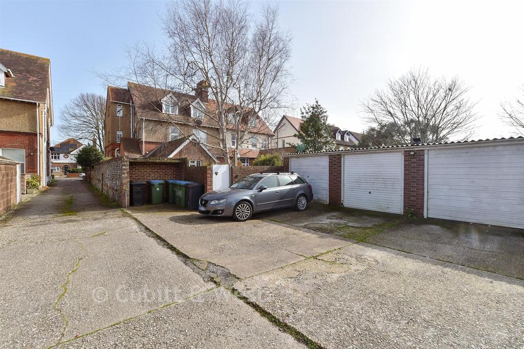 Driveway/Parking