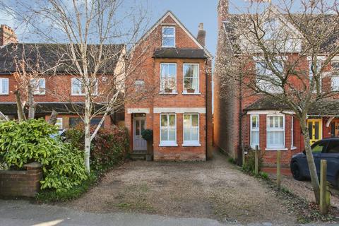 Hadlow Road, Tonbridge, Kent, TN9