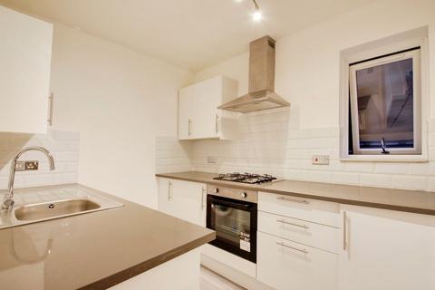 1 bedroom apartment to rent, Chiltern View Road, Uxbridge UB8