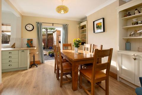3 bedroom terraced house for sale, Heywoods Road, Teignmouth, TQ14