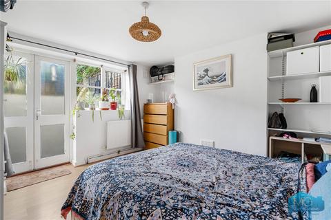 2 bedroom apartment for sale, Camden Road, London, NW1