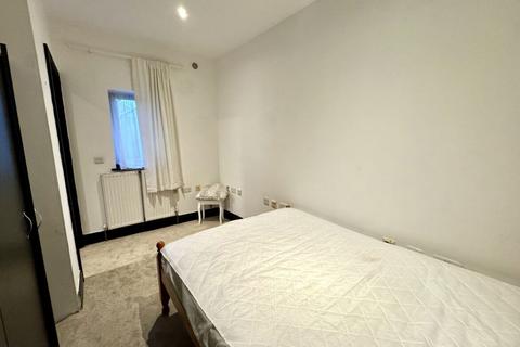 1 bedroom flat to rent, Heathfield Gardens, Brent Cross, London  NW11