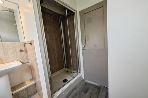 undefined, 74 Oakley Road, Southampton SO16