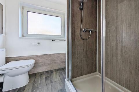 undefined, 74 Oakley Road, Southampton SO16