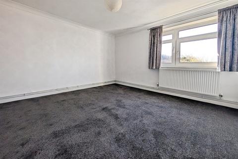 undefined, 74 Oakley Road, Southampton SO16