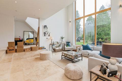 4 bedroom detached house for sale, Buckwyns Chase, Billericay, Essex, CM12