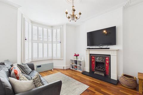 3 bedroom end of terrace house for sale, Salisbury Road, Barnet