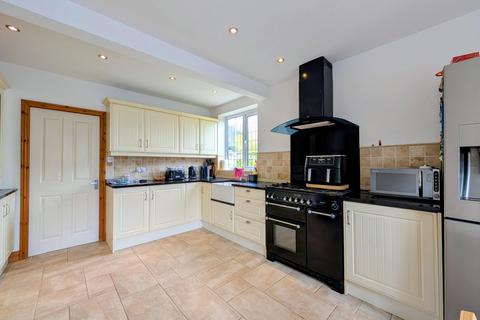 undefined, Russell Gardens, Old Tupton, CHESTERFIELD