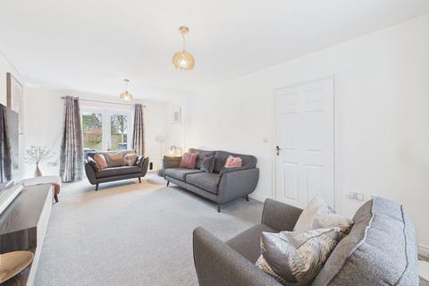 4 bedroom detached house for sale, Goldfinch Road, Melksham SN12