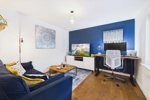 4 bedroom detached house for sale, Goldfinch Road, Melksham SN12