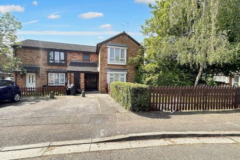 1 bedroom apartment to rent, Hambledon Close, Uxbridge, UB8