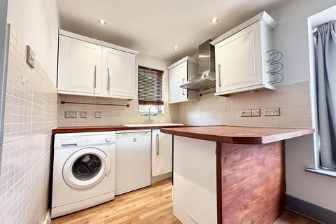 1 bedroom apartment to rent, Hambledon Close, Uxbridge, UB8