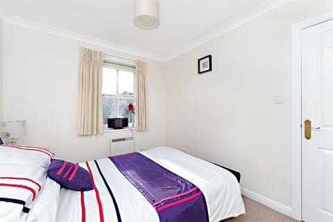 undefined, Alfred Close, Chiswick, London, W4
