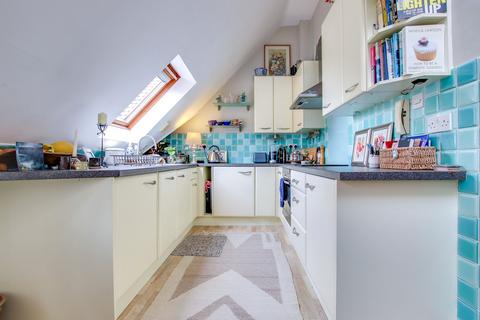 2 bedroom mews for sale, High Street, Lymington, SO41