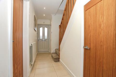 4 bedroom detached house for sale, Temple Grange, Peterborough