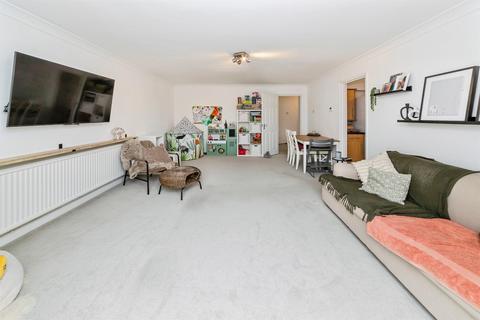 2 bedroom flat for sale, Keymer Road, Hassocks