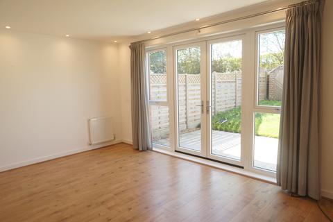 2 bedroom house to rent, Worthington Crescent, Cheadle, SK8