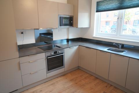 2 bedroom house to rent, Worthington Crescent, Cheadle, SK8