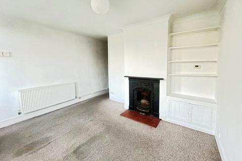 2 bedroom terraced house to rent, Bellevue Road, Cowes, Isle of Wight, PO31