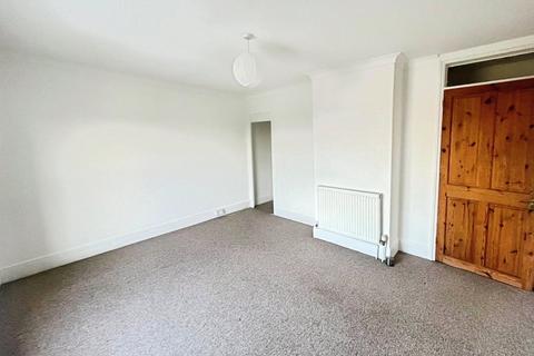 2 bedroom terraced house to rent, Bellevue Road, Cowes, Isle of Wight, PO31