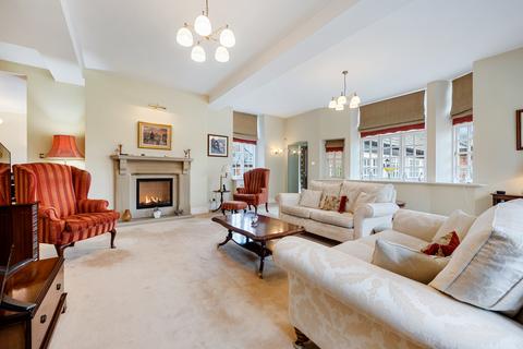 2 bedroom ground floor flat for sale, The Kent, High Grove, Ancoats Lane, Great Warford, Alderley Edge