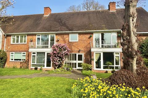 2 bedroom apartment to rent, Archery Fields, Bridge End, Warwick