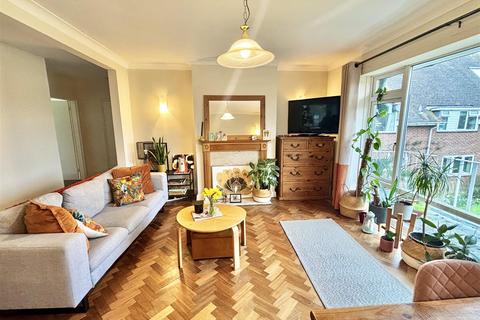 2 bedroom apartment to rent, Archery Fields, Bridge End, Warwick