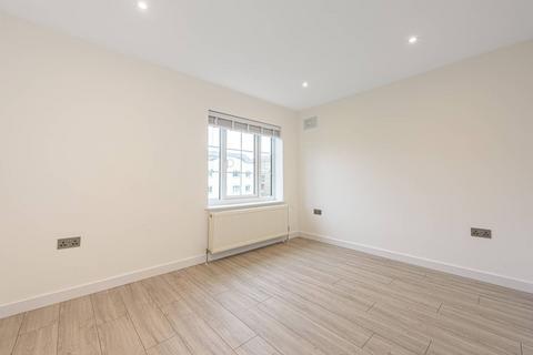 2 bedroom flat to rent, Eysham Court, Barnet, EN5